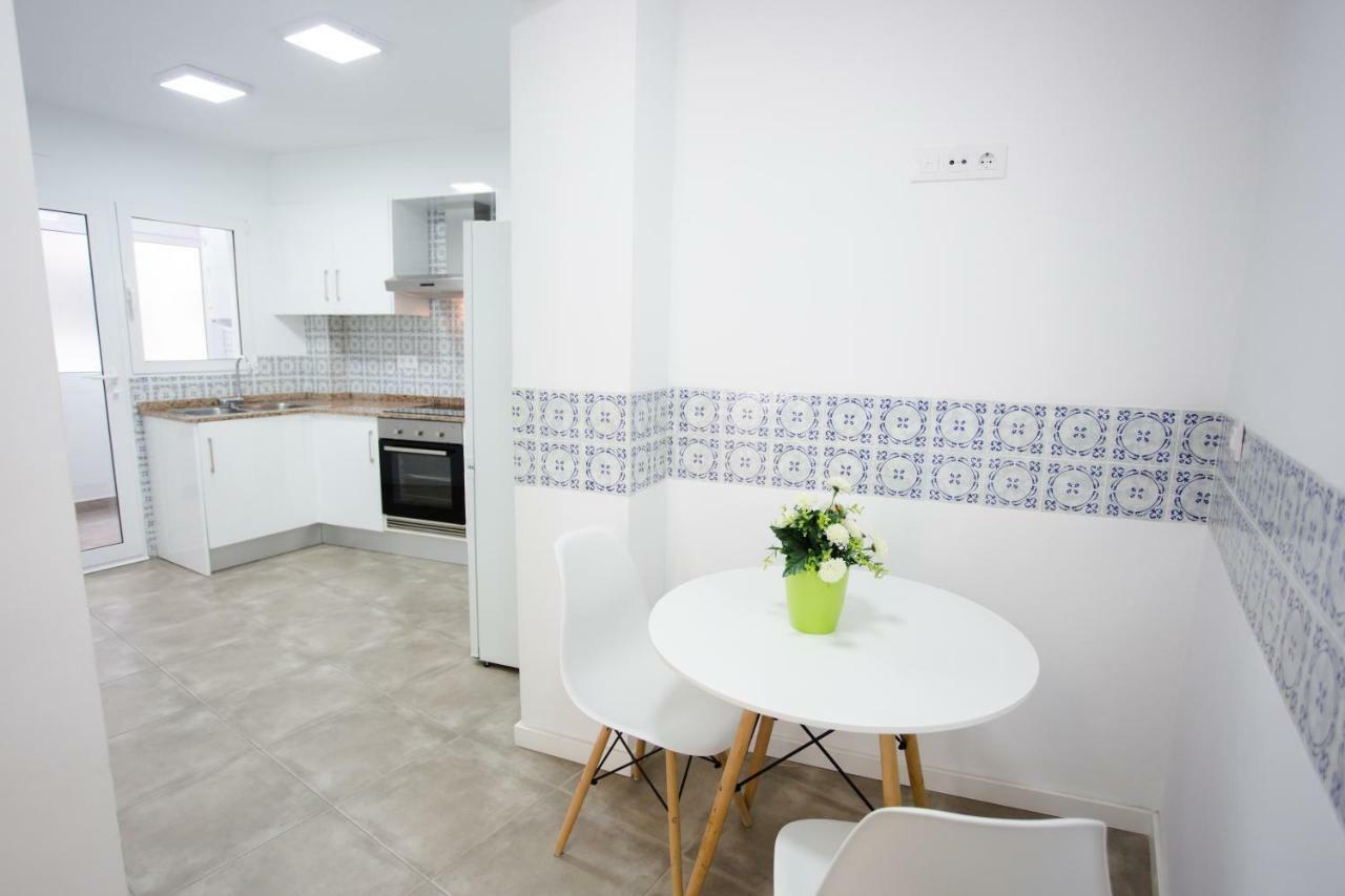 Enviable Location At Port Denia - Walk To Marineta Casiana Beach Exterior foto